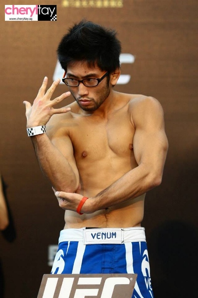 weigh in (21) (400x600)