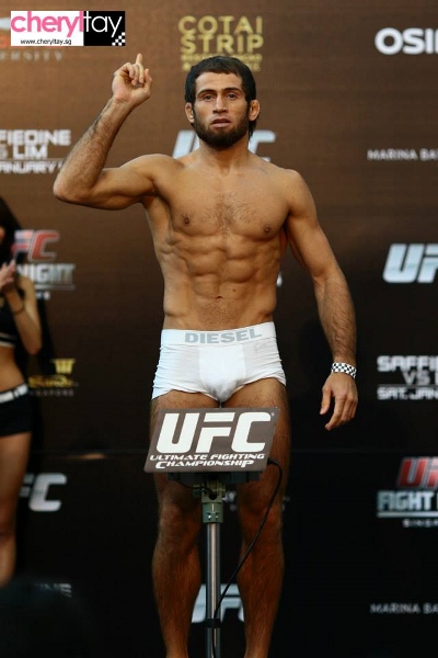 weigh in (8) (400x600)